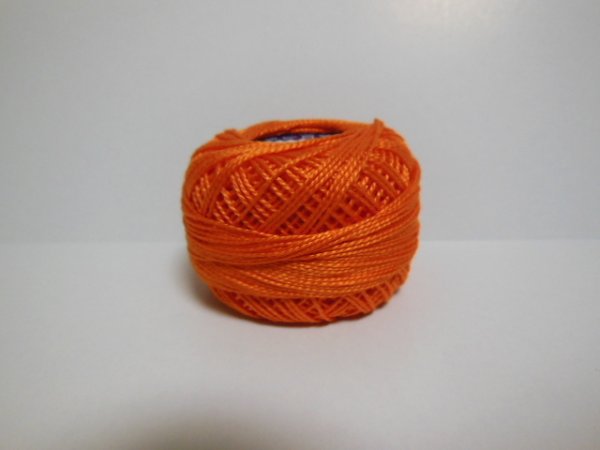 画像1: ハンガリー手芸用品・オレンジ色刺繍糸 Puppets Perle Coats Crafts (1)