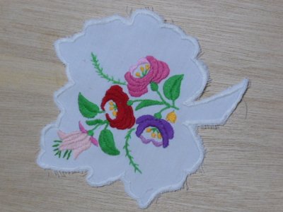 画像2: ハンガリーの民芸品・カロチャ刺繍・ドイリー(小）