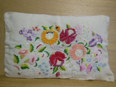 画像1: ハンガリーカロチャ刺繍/花・クッションカバー(アンティーク）