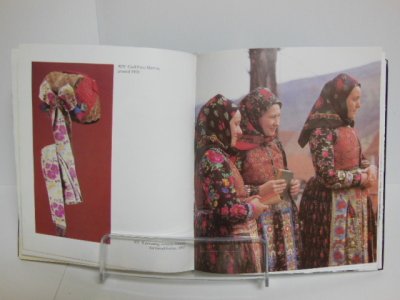 画像3: ハンガリーの民族衣装の本/HUNGARIAN PEASANT COSTUMES