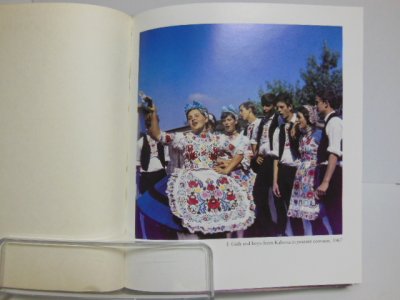 画像2: ハンガリーの民族衣装の本/HUNGARIAN PEASANT COSTUMES