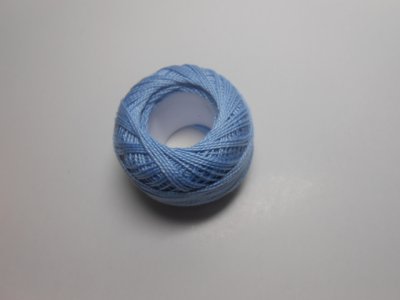 画像1: ハンガリー手芸用・水色刺繍糸(2）Puppets Perle Coats Crafts