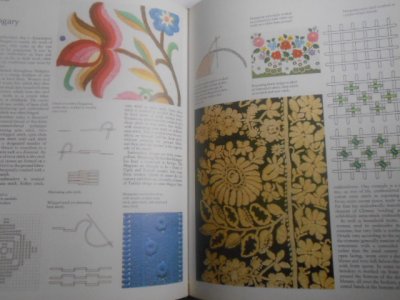 画像3: 世界の刺繍・辞典（Embroidery)世界中から伝統デザイン|Mary Gostelow
