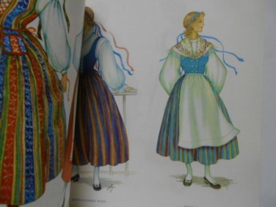 画像1: 北欧・フィンランドの民族衣装 Kansallispukuja