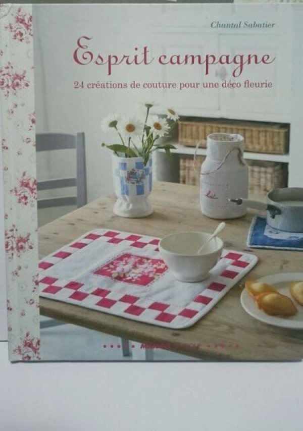 画像1: フランス 田舎の刺繍 キルト パッチ Chantal Sabatier Esprit campagne (1)