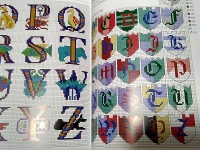 画像2: イギリス アルファベットのオリジナル刺繍全図案集 クロスステッチ